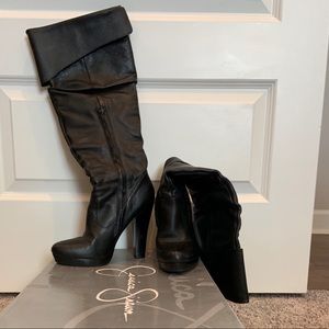 Jessica Simpson’s Black boots